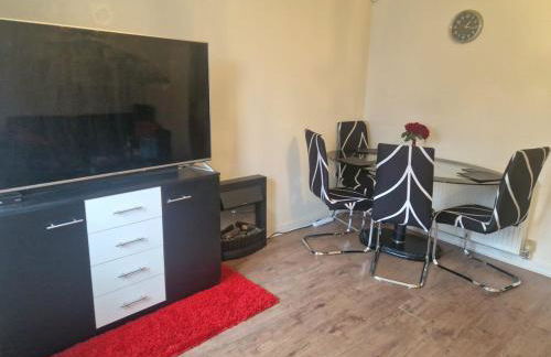 Cosy Two-Bedroom house with study room in a good location in Brentry - Foto 9