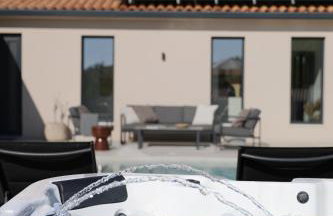 Villa TonKa with jacuzzi sauna and private pool - Photo 7