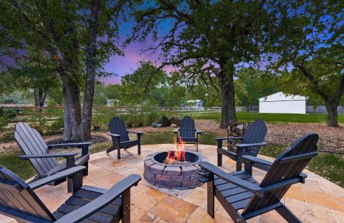 5BD Modern Farmhouse Retreat Sleeps 12 - Photo 49