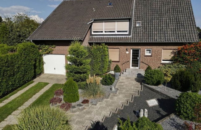 "Am Ahornweg" Modern Retreat - Photo 1