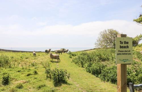 The Lobster Pot - Photo 33