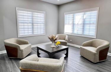 Sleeps 24+ Luxury house Near Chicago 12 king beds - Foto 47