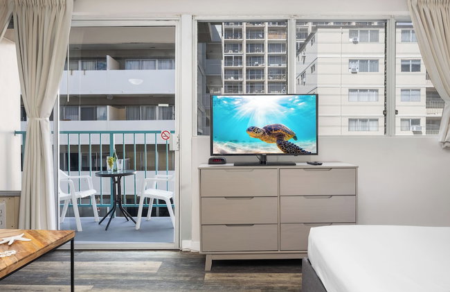 Cozy Studios at Aloha Surf Close to Waikiki Beach - Photo 28