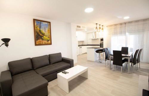 GuestReady - Plaza de toros -EDIF BAHIA Granada I - Foto 1