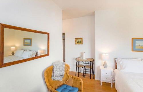 Cozy Oceanview! by OceanviewHotTubs Oceanfront! Shelter Cove, CA Tesla EV station - Foto 17