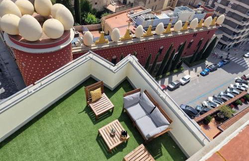 Atico frente al museo Dali - Foto 1