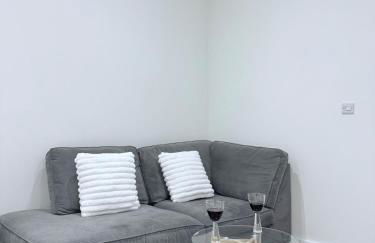 Cosy Corner Cheadle - Photo 4