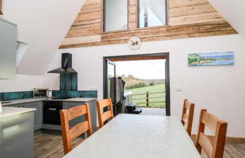 Valley View Hideaway - Photo 9