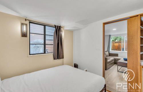 Midtown Gem with Secret Speakeasy - Foto 20