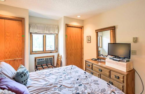 Condo on First Green with Deck at Schuss Mountain! - Foto 10