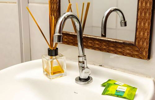 Casa para Famílias e Grupos com Ar-condicionado, Churrasqueira e estacionamento próximo em Praia Grande - Foto 16