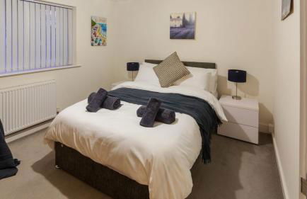 2-Bed Wallington, Sleeps 6, Parking, Near LGW - Foto 16