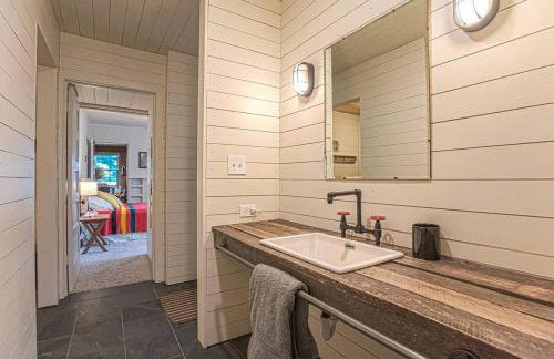 Secluded Lakeside Retreat for Groups near Grand Rapids, Minnesota - Photo 15