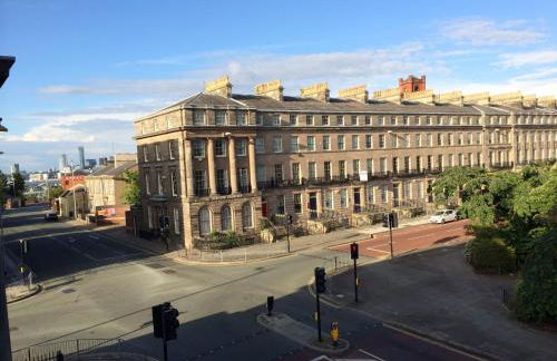 Elegant Apartment in Hamilton Square Free Parking - Foto 47