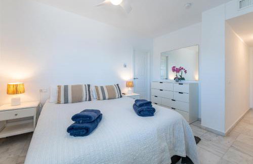 The Penthouse Panorama Exclusive Seafront Estate - Photo 14
