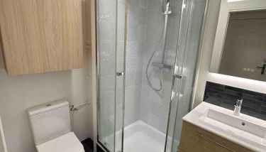 Studio neuf tout équipé - Calme - Proche centre ville - Parking gratuit - Foto 5