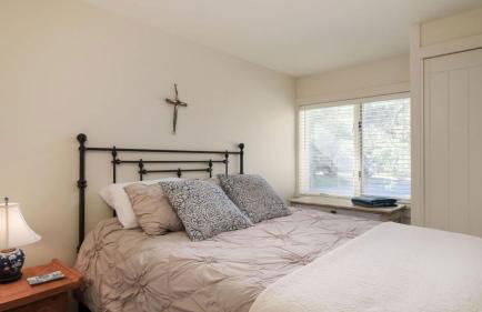 Chapman Cove by Avantstay Gorgeous Beach Bungalow w/ Sauna - Photo 34