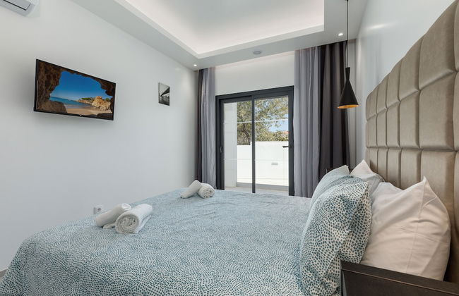 Correeira Luxury Residence T2 C- Albufeira, Pools, Wifi, Bbq, Beach - Photo 6