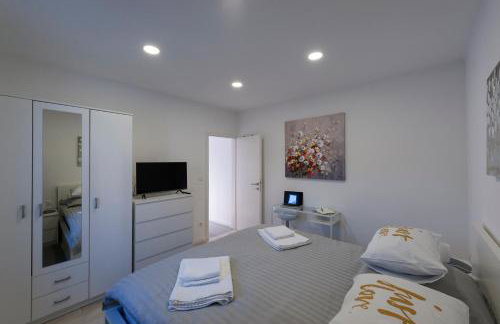 IPS Apartment with free parking - Photo 18