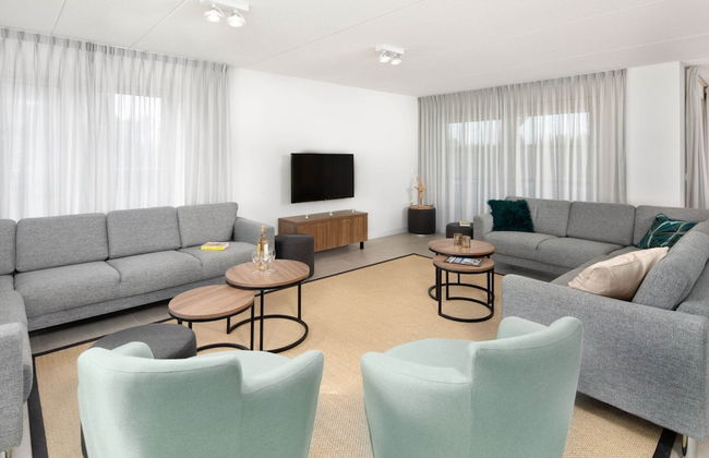 Villa in Nieuwvliet-bad Near the Beach - Photo 12