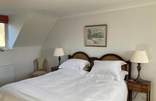 Trinity House - Photo 2