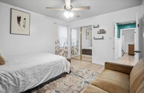 Cozy single story 2 bdrm family home near the BLVD - Foto 18