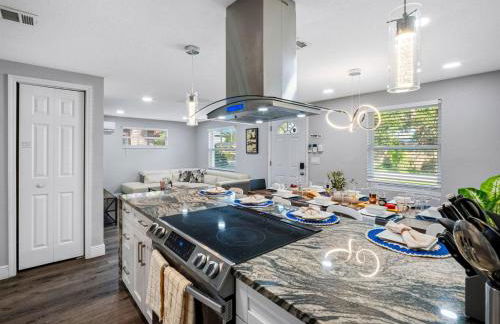 Family-Friendly Tampa Home with Heated Pool - Foto 16