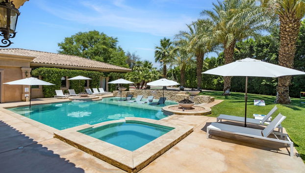 The Date Palm Estate by Avantstay Luxurious Private Retreat - Foto 2, Habitación