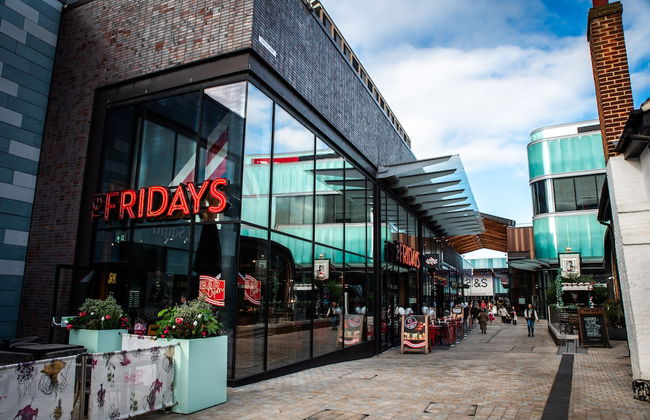 Cozy Luxury City Apartment in Central Bracknell - Photo 30