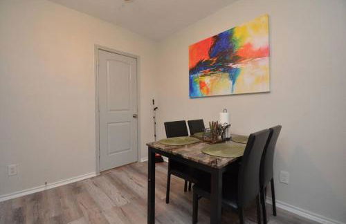 SuperValue Suite #2 @ East End Revitalized - Foto 11