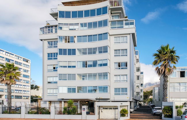 Beautiful Apartment Walking Distance to the Ocean Atlantic Views - Foto 34