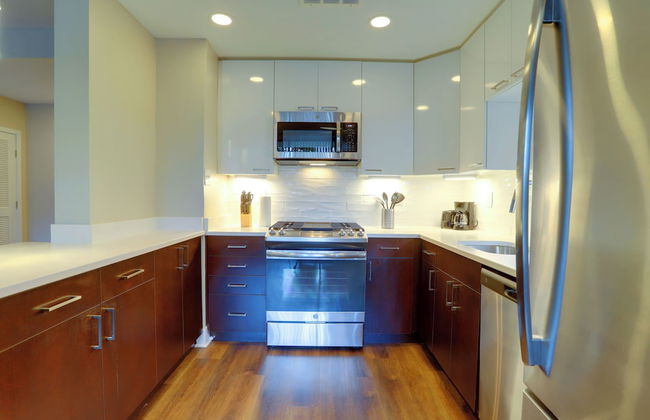 Walkable DC View Apartments - Photo 39