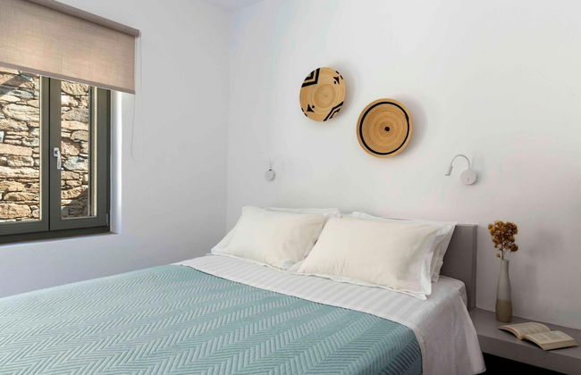 Phos Villas Tinos - Helios Villa With Private Pool and Sea View 96m - Photo 17