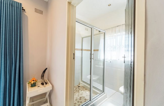 KhayaLethu Holiday Home - Foto 13