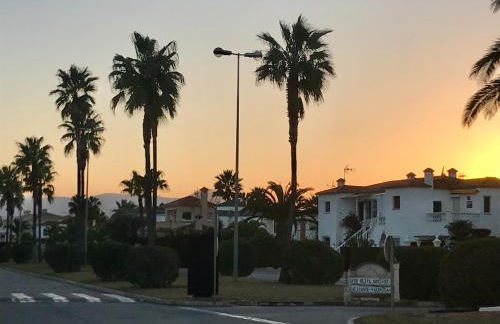 Villa con jardín en Oliva Nova Golf a 100m de la playa - Photo 33