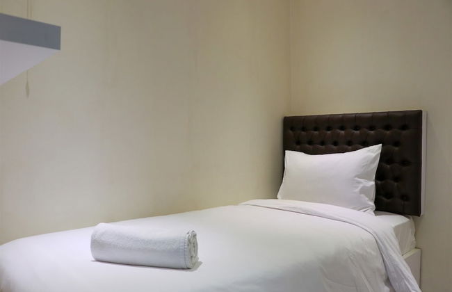 Cozy Stay and Simply 2BR at Green Pramuka City Apartment - Foto 1