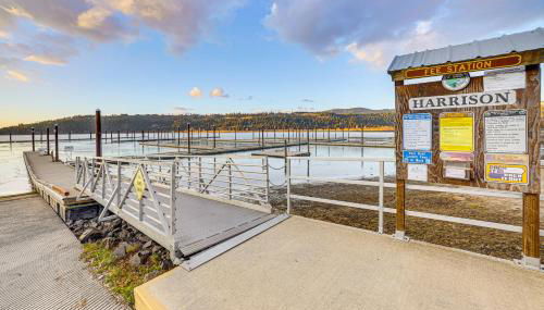 Walk to Marina Harrison Cabin with Lake View! - Foto 3