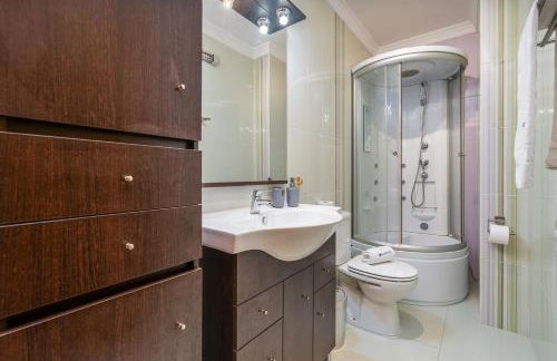 Bright & Spacious Flat by HostWise - Foto 21