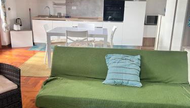 Casa di Zoe apartment - Punto di sosta x bikes auto e moto a 20 minuti dall'autostrada - parcheggio privato - giardino con barbecue - - Foto 5