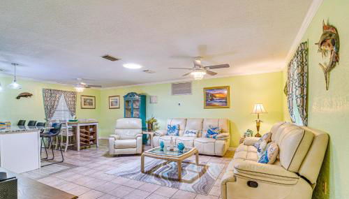 Waterfront Hernando Beach Home with Dock and Hot Tub! - Foto 5