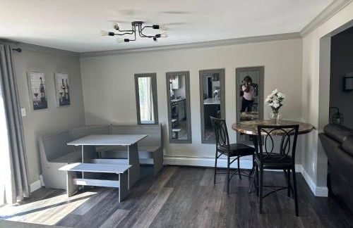 [4-BR/Sleeps 12] Family & Friends Home in Indiana - Foto 7