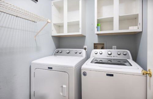 Cozy, Round Rock Retreat, Modern, Sleeps 10 - Foto 36