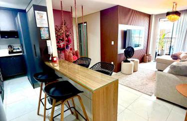 Apartamento 2 quartos, luxuosos com piscina na cobertura e 2 min da praia de Manaira - Foto 1