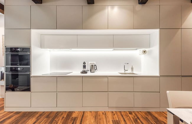 Luxury Living in Shkoder s Historic Heart - Photo 10