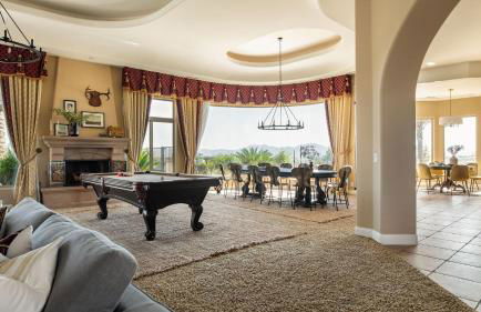 Sangiovese By AvantStay Spectacular Estate w Pool Hot Tub Putting Green - Foto 3