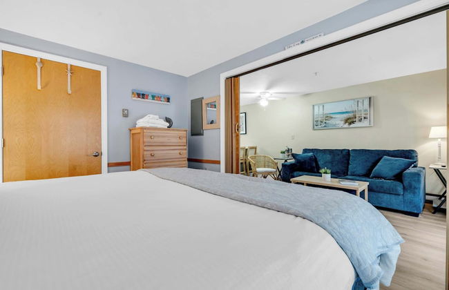 All is Wells Incredible Location! Walk to Beach - Photo 5