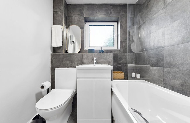 2BR Flat, Free Parking, Close to Airport & Centre - Foto 65