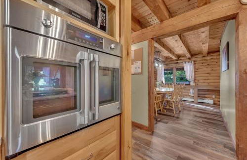 Secluded Log Cabin with Hot Tub Fire Pit Game Room - Foto 42