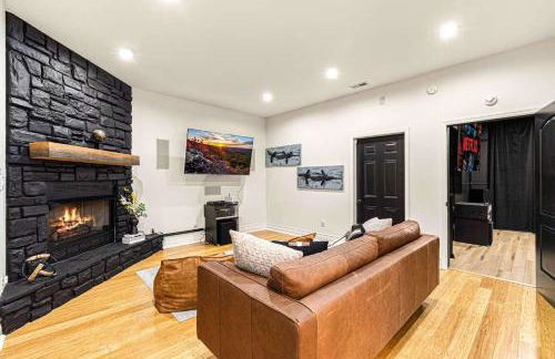 Spacious 6 Bedroom Home with a Heated Salt Water Pool, Theater & Game Room - Foto 48