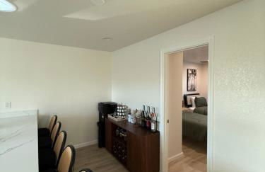 Beach Paradise- 4 min walk from beach - Foto 15